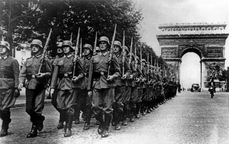 德軍在第二次世界大戰期間擊敗法軍，佔領法國首都巴黎。翻攝wiki/worldwarII