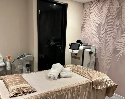 錄音錄影同意條款藏合約？聖宜診所遭控診間偷拍　北市警偵辦負責人應訊