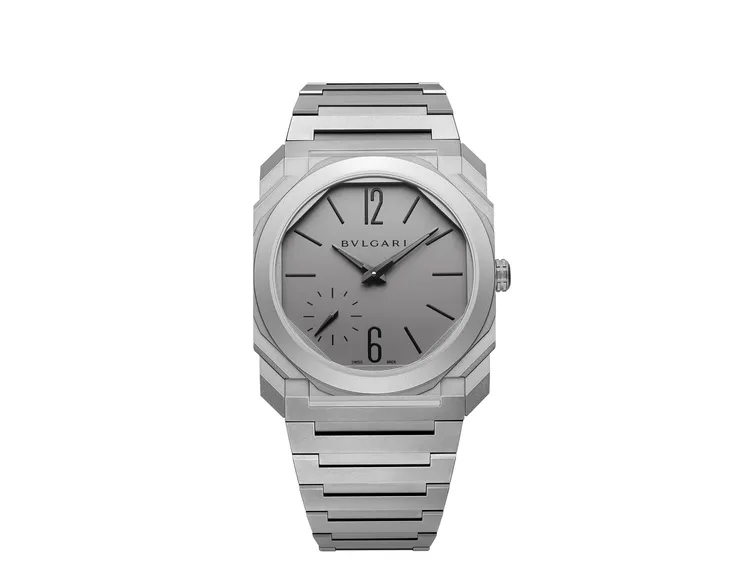 BVLGARI OCTO FINISSIMO AUTOMATIC 37 超薄噴砂鈦金屬自動腕錶。品牌提供