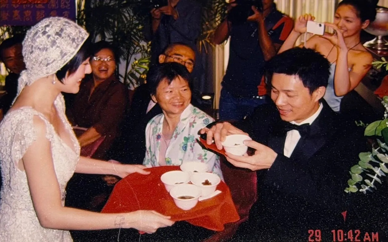 小S歸寧宴 「大S躲角落一舉動」滿是愛！她喊：姐 我非常想妳