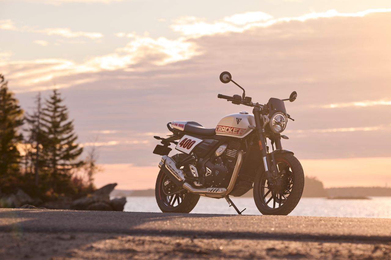 Triumph 400家族再擴編 全新Tracker 400、Thruxton 400正式登場