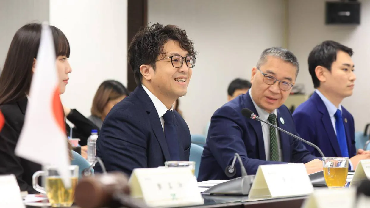 沈伯洋民調被蔣萬安碾壓　她指崩盤關鍵「猛打台北鼠患」