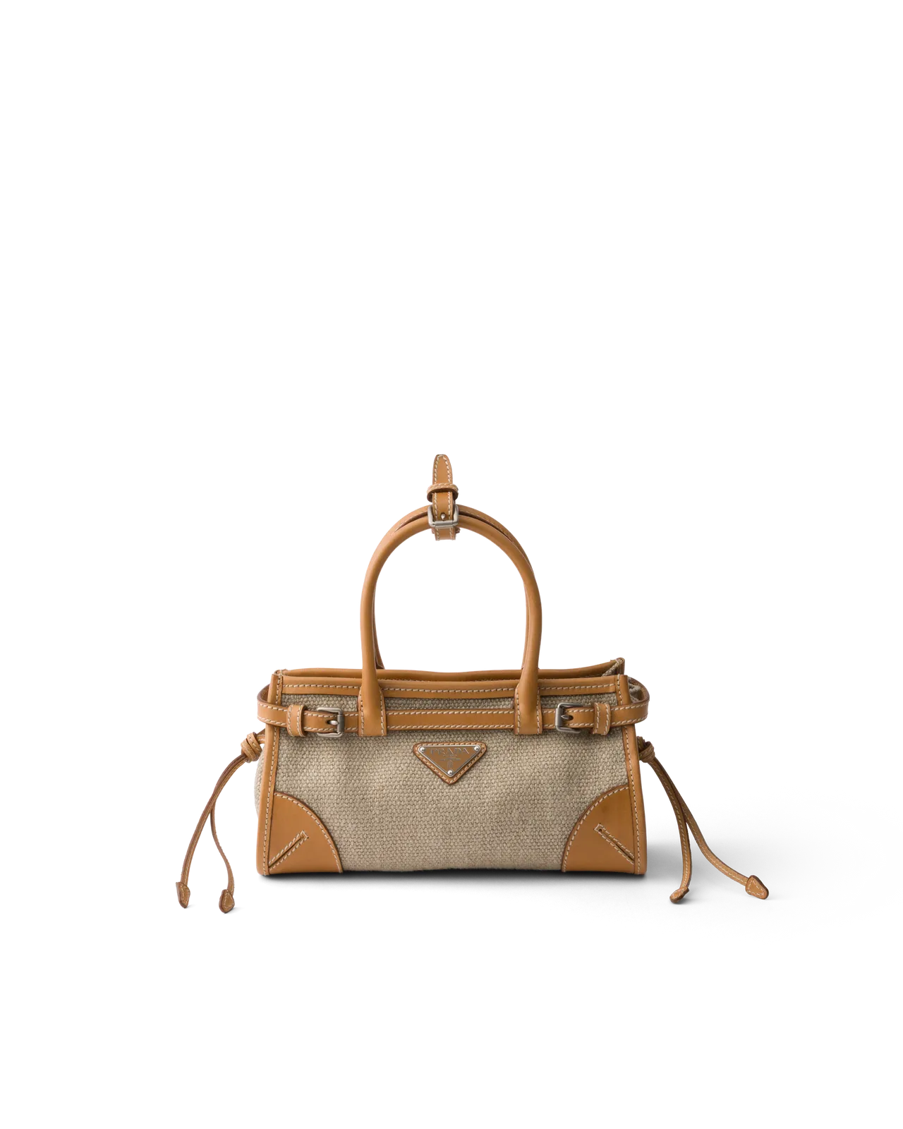 Prada Bonnie皮革帆布肩背包，8萬8000元。品牌提供