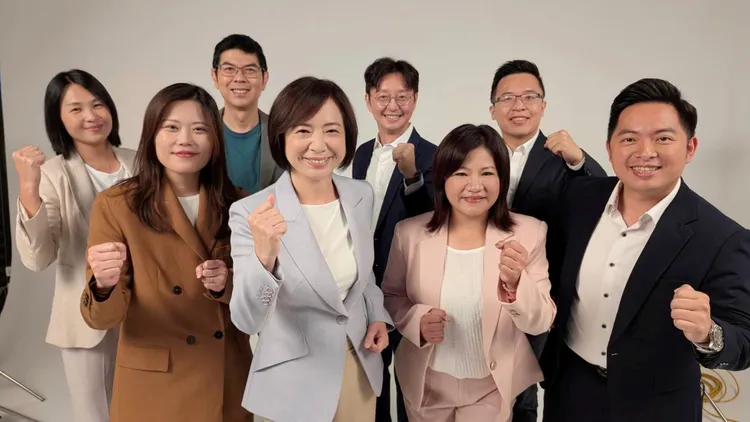何欣純說，台中隊充滿活力，合體照完成後將在全市各地透過不同形式亮相。何欣純辦公室提供