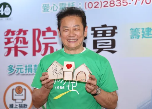 67歲徐乃麟靜脈曲張宿疾復發！砸近20萬開刀　花5小時除「大蚯蚓」