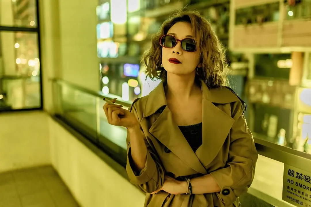 林青霞在港片《重慶森林》中同樣頂著一頭金色捲髮。翻攝IG