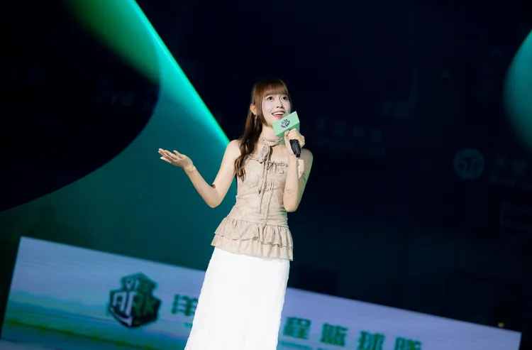 芮妮唱台語歌。洋基工程提供