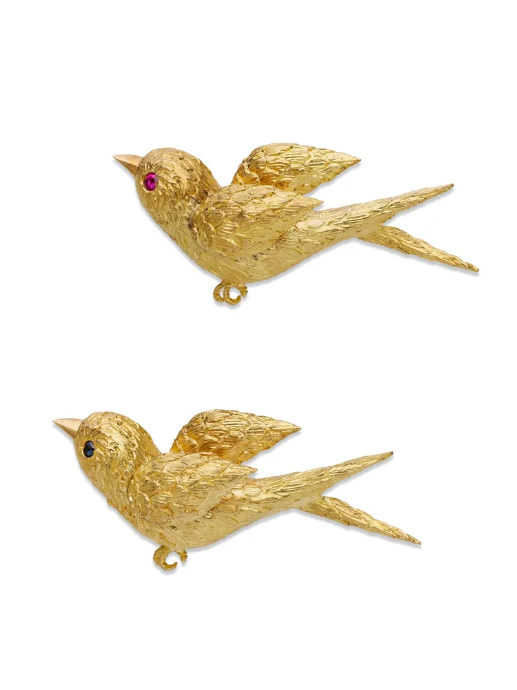 CHAUMET Oisillon Brooch飛鳥胸針描繪鳥展翅翱翔，凝定飛行的瞬間。Chaumet Pauline Guyon提供