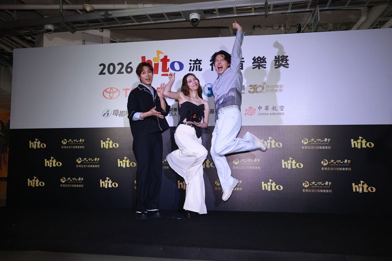 告五人四度叩關、好想得金曲樂團 犬青為紅毯熱操皮拉提斯