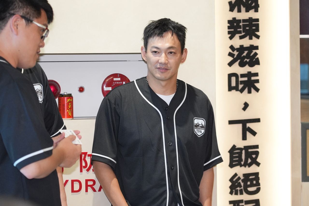 威廉低調現身鬆口「重返演藝圈」可能性 好友小煜曝現況