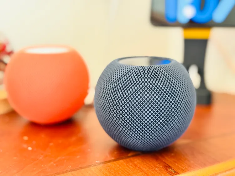 新一代HomePod mini傳出將升級處理器與音效表現，並進一步整合Apple Intelligence與智慧家庭控制功能。趙筱文攝