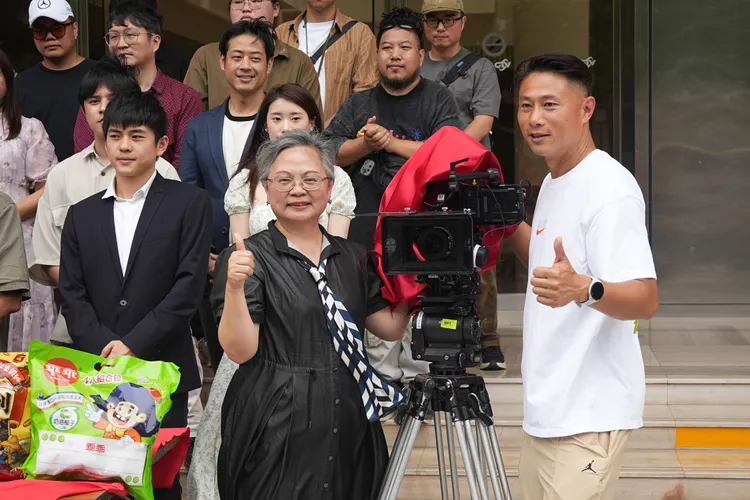 彭小刀（右）是這部戲的投資、製作方。彭欣偉攝