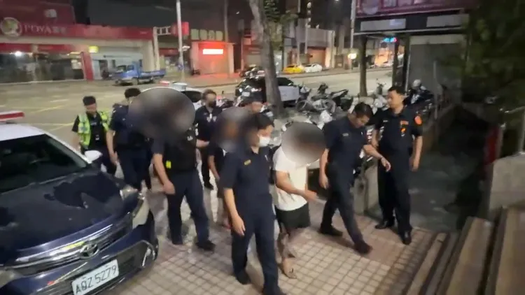 警方訊後將涉案7人全數移送高雄地檢署偵辦。翻攝畫面