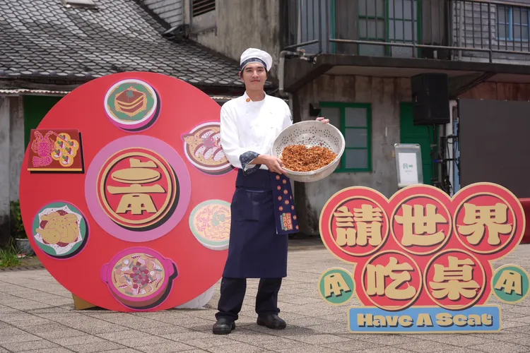 藍正龍有廚藝證照。攝影中心攝