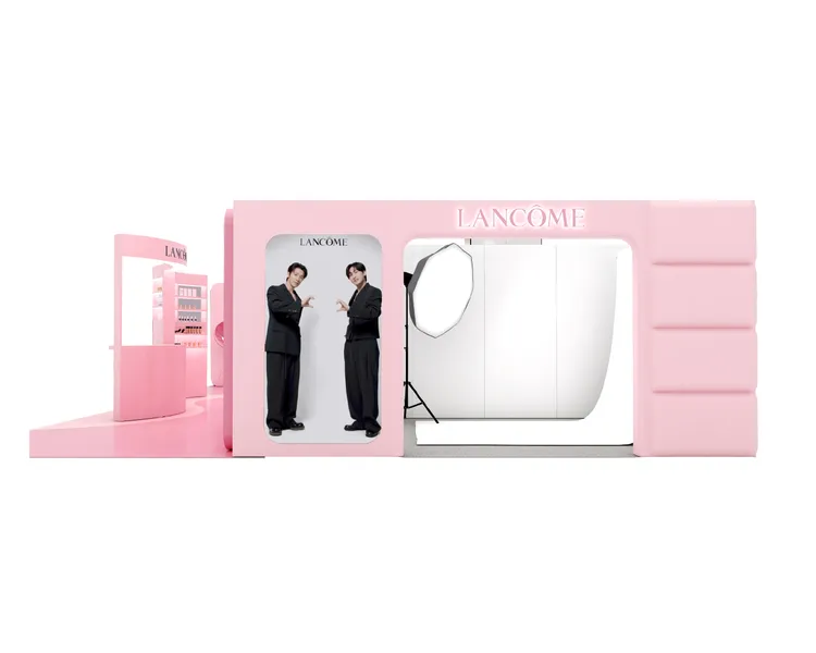 僅有13大櫃台限定的LANCOME x D&E HAPPINESS STUDIO D&E 全息合影。品牌提供