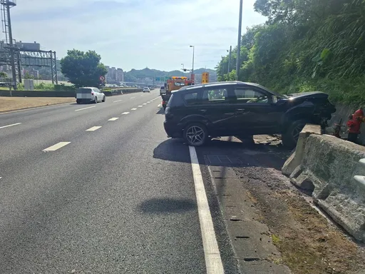 毒駕連環爆！國3基隆隧道口毒蟲自撞　車內再搜出喪屍煙彈