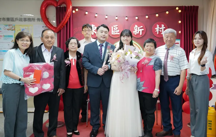 竹市520逾72對新人完成結婚登記。新竹市府提供