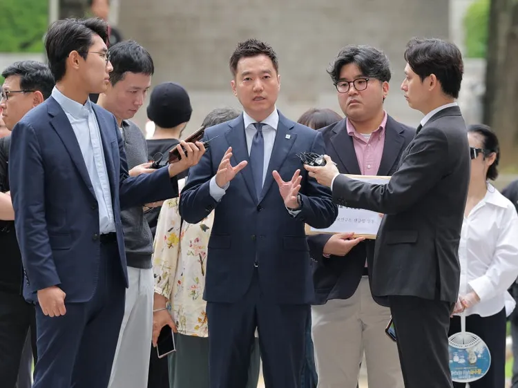 金世毅被法院認證造假汙衊金秀賢，日前遭到羈押。翻攝韓聯社