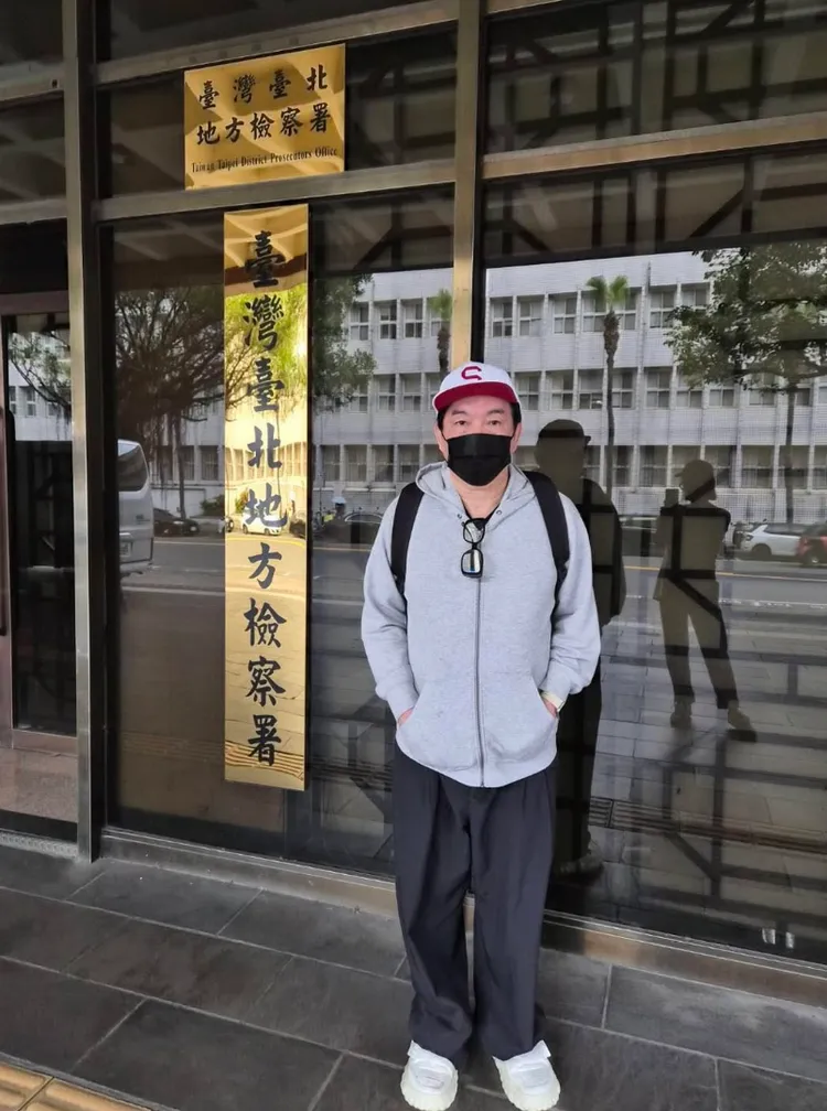 康康出庭體驗人生。翻攝康康臉書限動