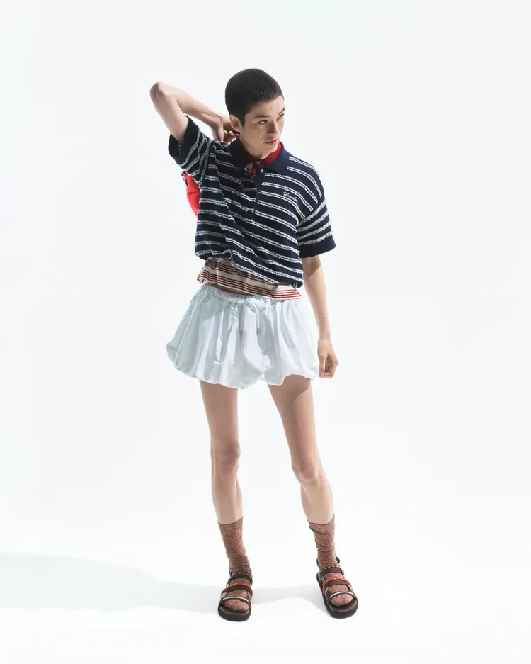 Moncler 2026夏季女裝系列。品牌提供
