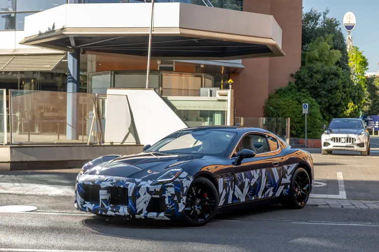 Maserati GranTurismo持續進行道路測試。原廠照片