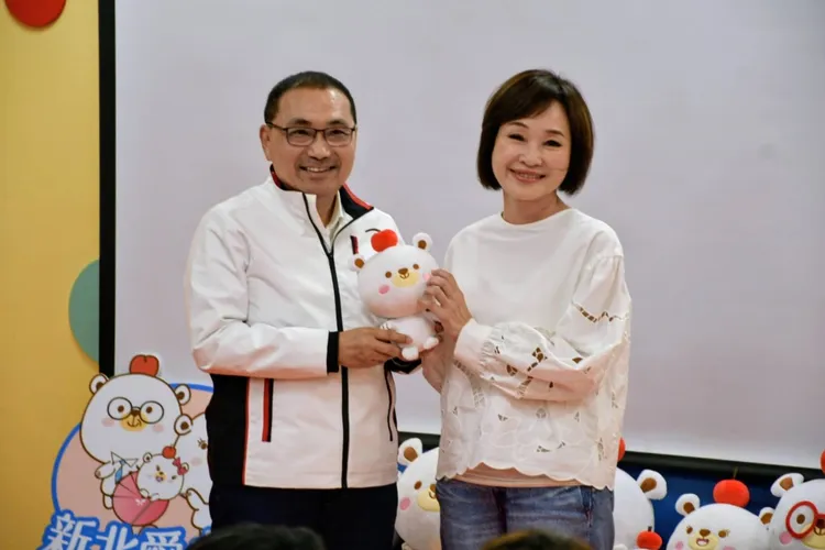 國民黨高雄市長參選人、立法委員柯志恩今（14）日率領高雄團隊，前往新北市公共托育中心參訪請益新北市長侯友宜。柯志恩團隊提供