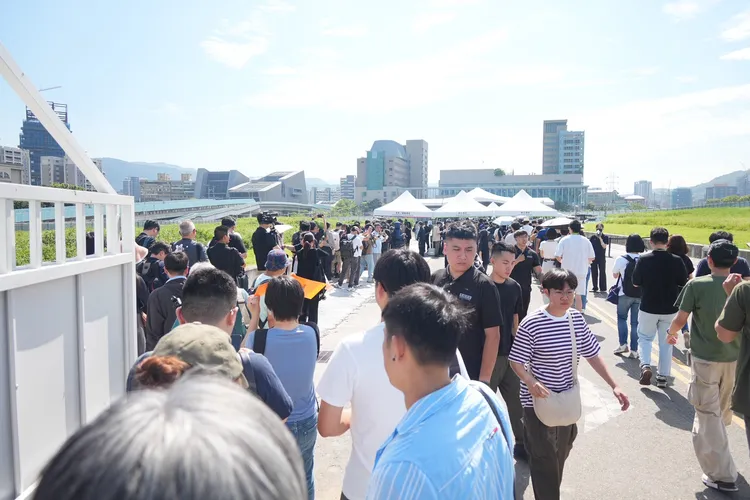 一早輝達員工湧入T17、18員工大會現場。彭欣偉攝