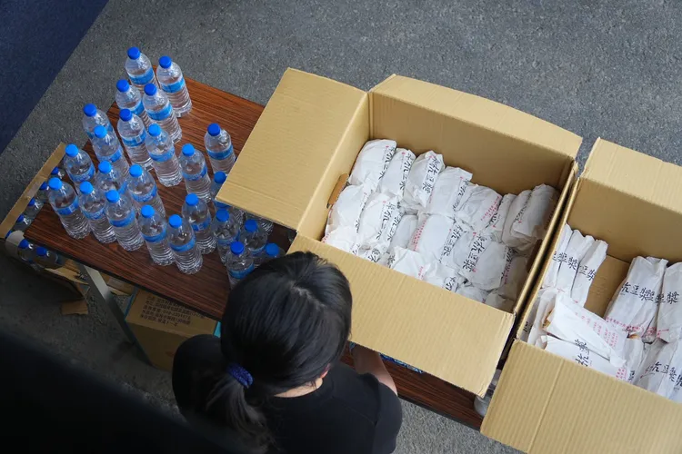 輝達幫員工準備阜杭豆漿早點。彭欣偉攝