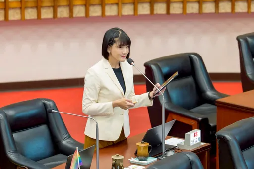 三民一員警偷拍案疑點重重！鄭孟洳促警局保全流程　陳其邁要求重新調查