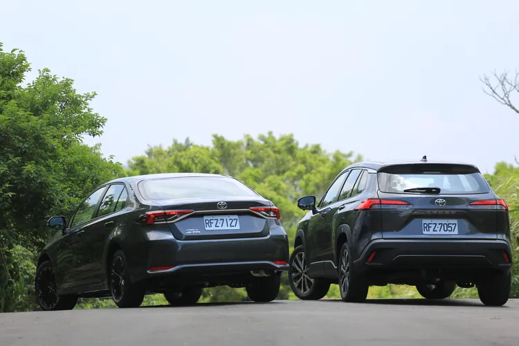 Toyota Corolla 60週年特仕車以細節進化延續國民車定位，在熟悉之中加入新意，持續穩固市場主流地位。林浩昇攝