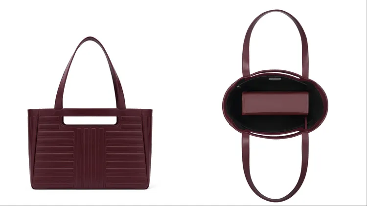 RIMOWA Groove系列Burgundy Red勃艮第红色托特包，6萬9200元。品牌提供
