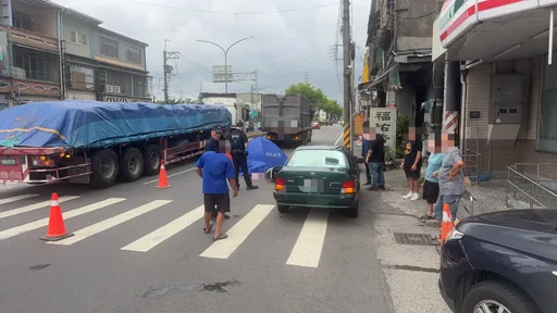 高雄死亡車禍！　8旬婦路口慘遭大貨車輾斃