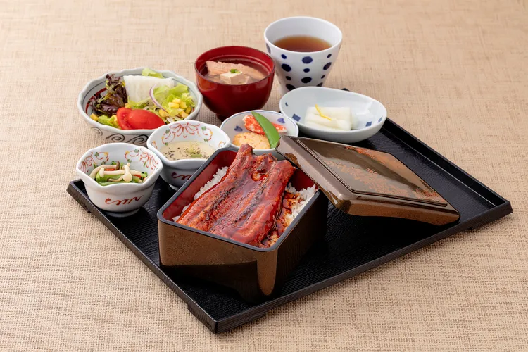 商務午膳炙火蒲燒鰻套餐。業者提供