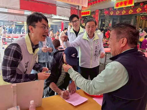 無人機運送醫療物資　縣長參選人温世政：打造南投移動醫院