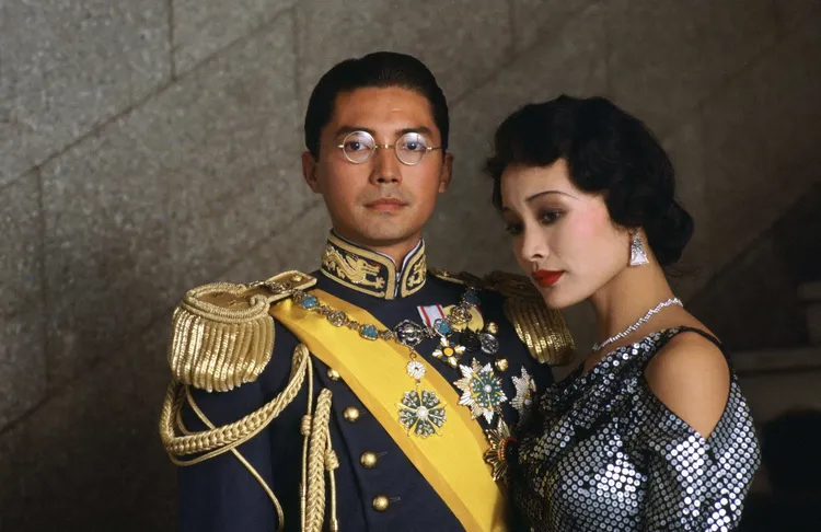 《末代皇帝》是亞洲第一美男尊龍（左）、國際巨星陳沖揚名國際之作。甲上提供