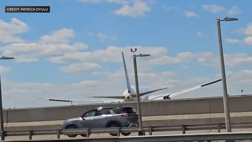 美客機降落撞翻貨車！眾人見影片喊「司機命大」：準備提前退休
