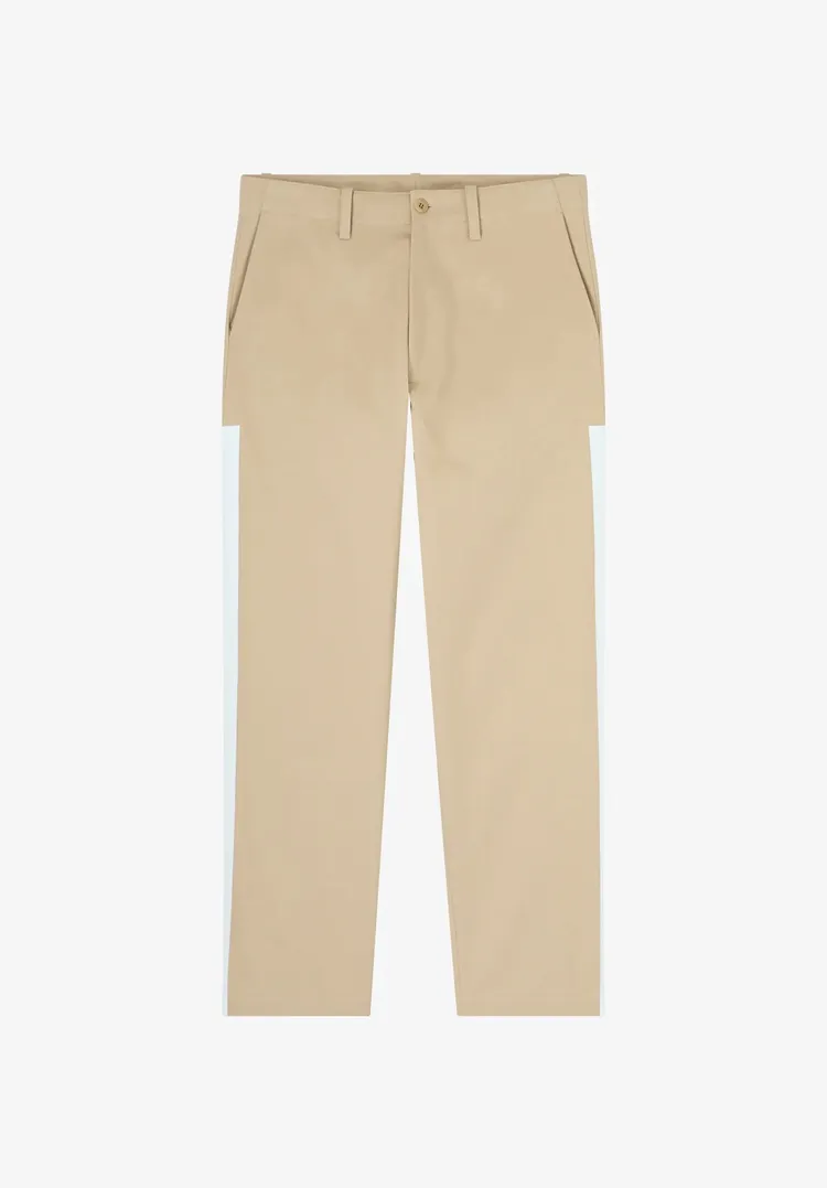 A.P.C. FRGMT聯名TUPELO淺卡其長褲，1萬6300元。品牌提供