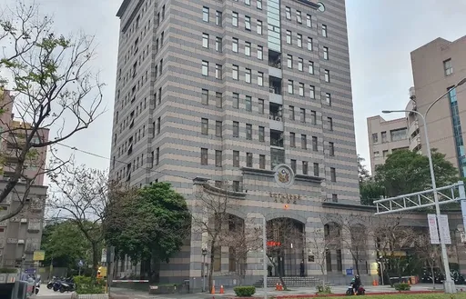 北市內湖警局驚傳洩密、抽交通違規舉發單弊案　檢調兵分8路搜索內湖分局！約談4警
