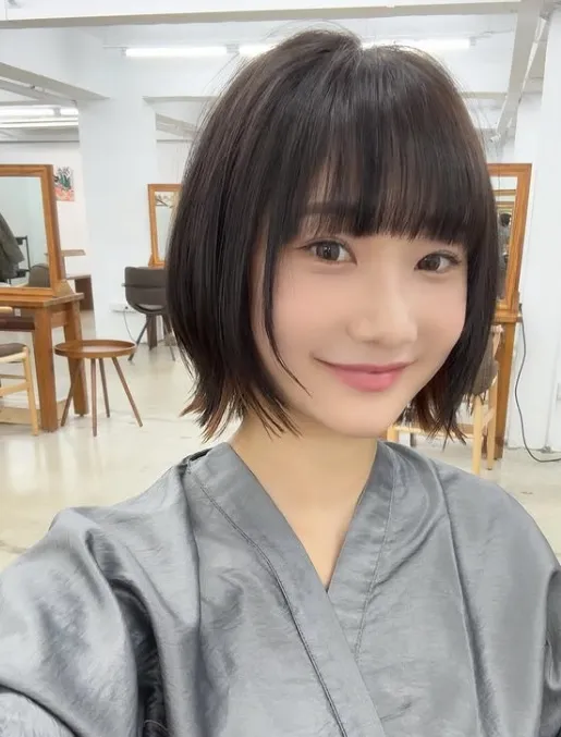 愛莉莎莎未割雙眼皮模樣。翻攝愛莉莎莎IG
