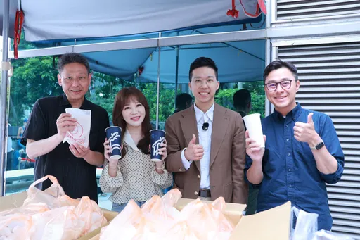 謝寒冰兌現祭品文發雞排　主播馬千惠加碼送百杯珍奶
