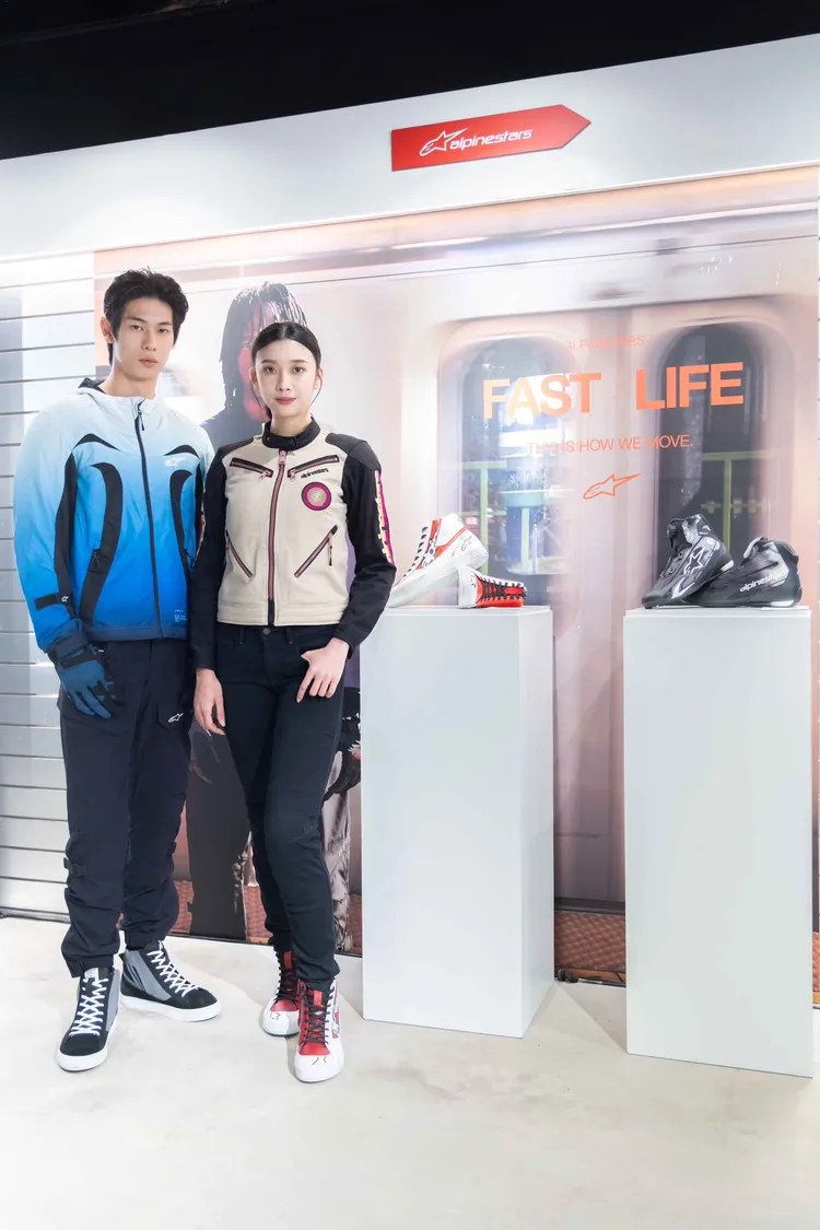 PACE AIR PARKA ASIA及STELLA GRACE JACKET為本次亮點商品，在色彩上跳脫以往的品牌色，以紫色、水藍色等色系，讓騎士在騎乘過程中也能自然散發魅力。業者提供