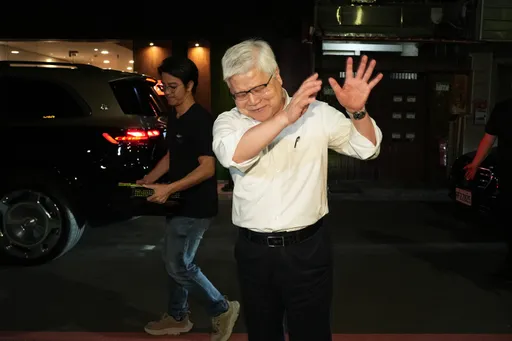 台積電分紅事件掀熱議！魏哲家晚宴後陪黃仁勳現身　被問溝通會僅回3字