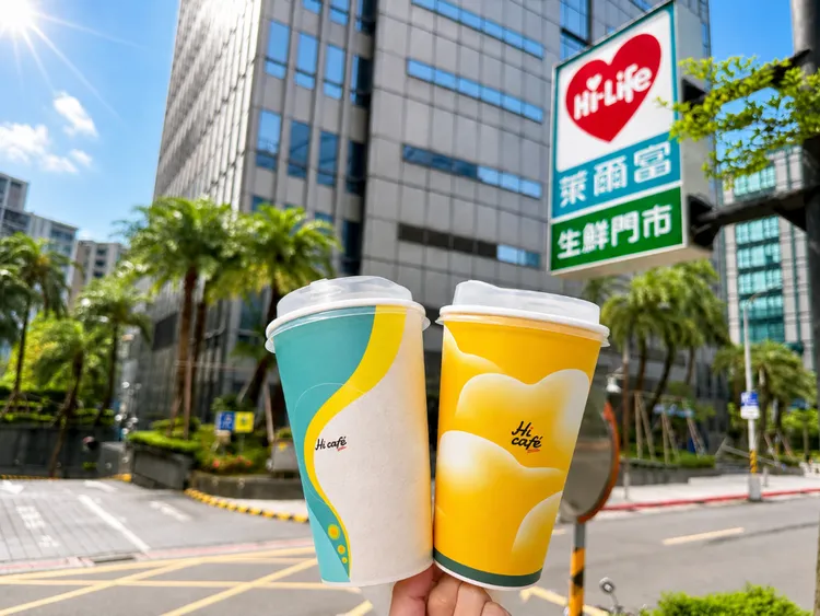 母親節檔期推出限時3天「寵愛媽咪」咖啡飲品優惠。萊爾富提供