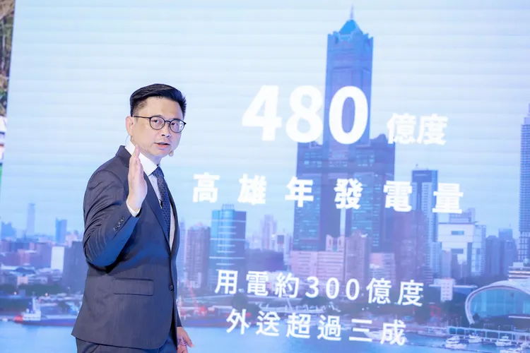 賴瑞隆12日正式發表「第四棒的挑戰」，並提出下一階段城市願景。翻攝畫面