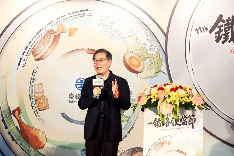 台鐵總經理馮輝昇分享與爸媽吃台鐵便當的小故事。台鐵提供