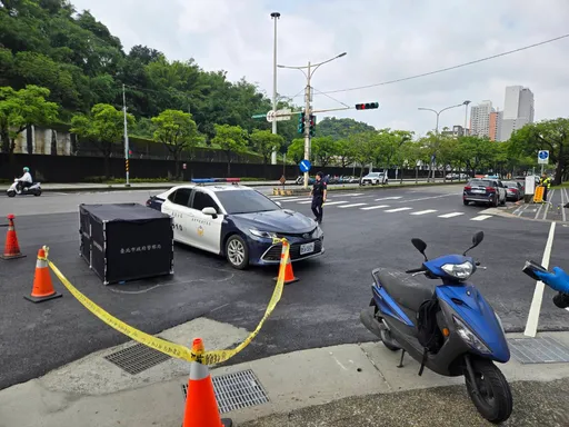 南港車站旁恐怖車禍！男騎士死亡