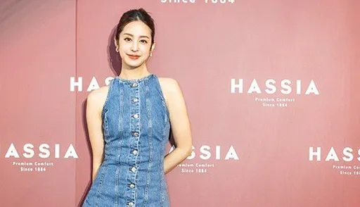 莫允雯秀閃亮鑽戒升格「準人妻」 年初已答應求婚