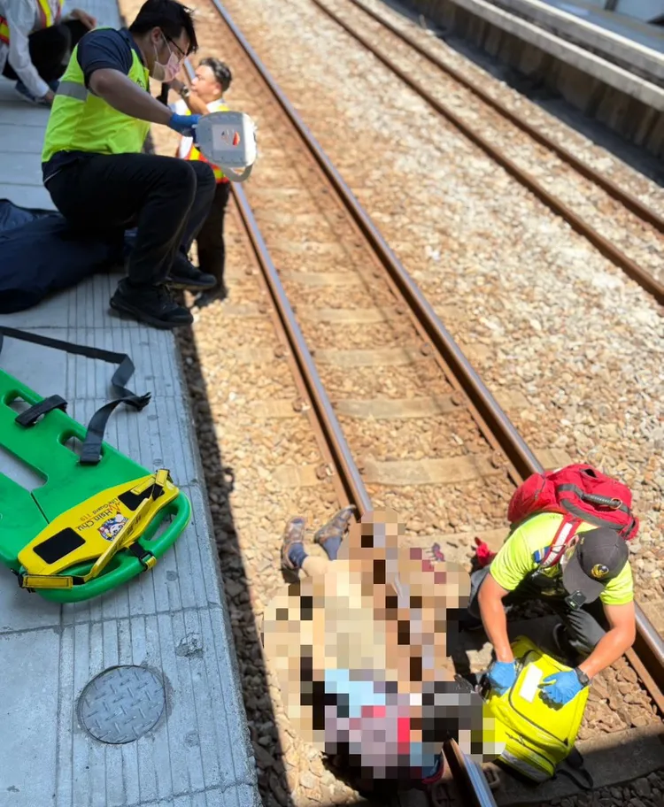 現場救護。鐵路警察局提供