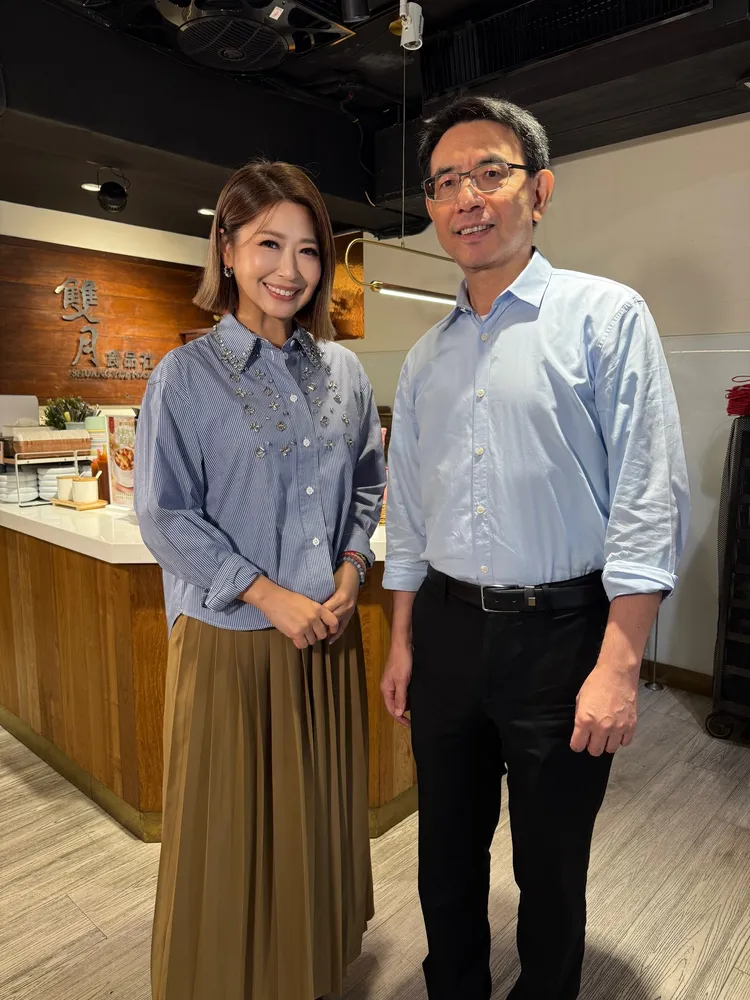 陳瑩、劉寶傑聊菜鳥陣痛期。東森新聞提供