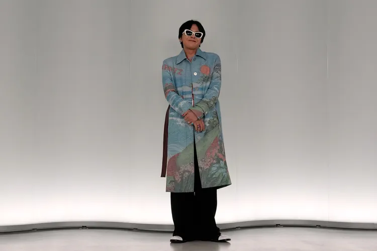 GD現身香奈兒大秀。美聯社